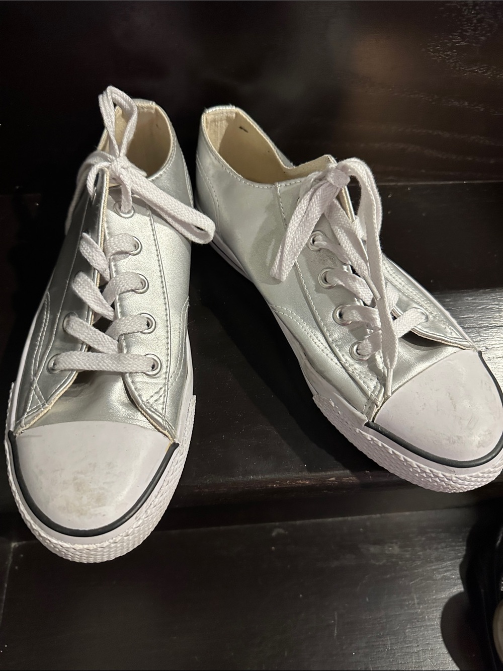Airwalk Silver Low-Top Lace-Up Sneakers